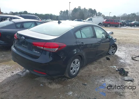 2017 Kia Forte Lx из США, поврежденный, VIN 3KPFK4A79HE156760